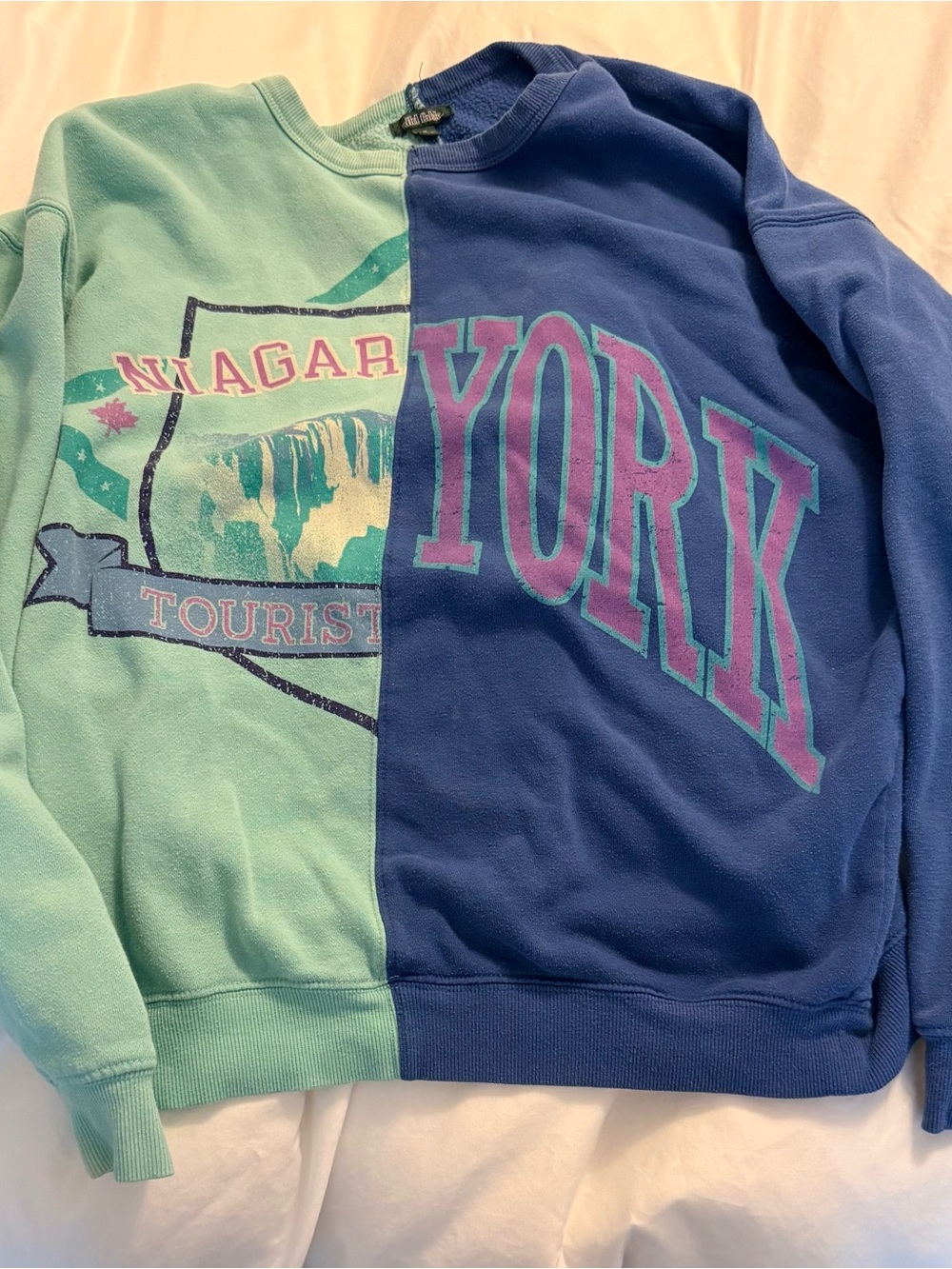 wild fable Two-Tone Green and Blue Niagara/New York Graphic Sweatshirt